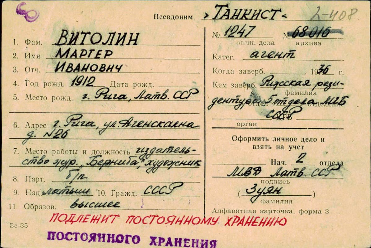 KGB:n kortistossa mainitaan muun muassa kunkin kontaktin nimi, syntymäaika- ja paikka, osoite, työpaikka, koulutus ja koodinimi.
