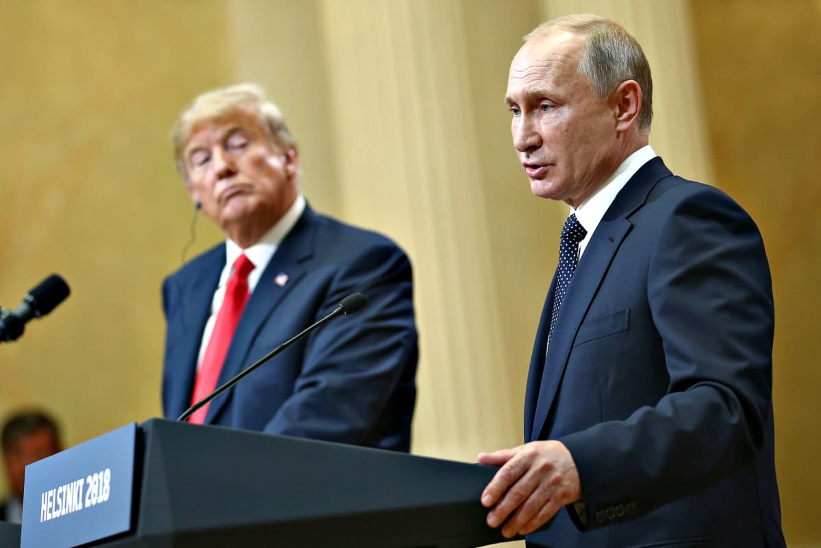 Donald Trump ja Vladimir Putin lehdistötilaisuudessa Helsingissä 16. heinäkuuta 2018.