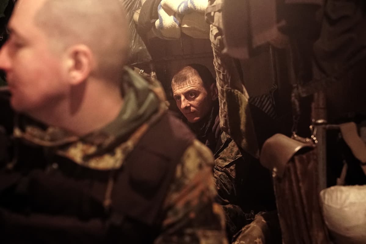 Poterossa Itä-Ukrainan etulinjassa Ukrainan armeija valmistautuu.
