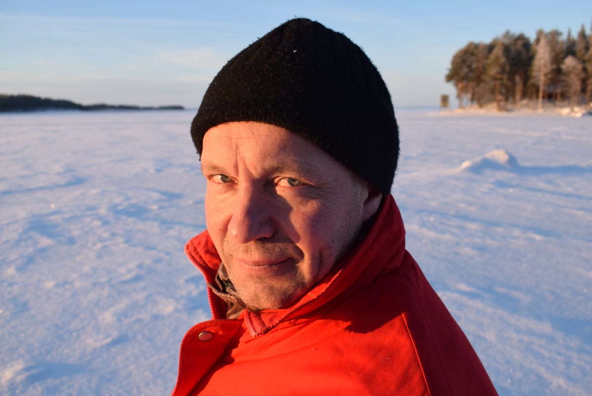 Mieshenkilö.