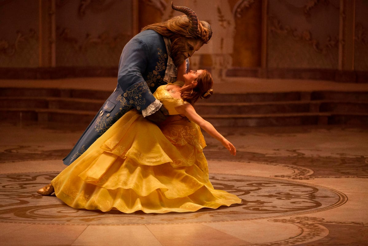 Dan Stevens esittää Hirviötä, Emma Watson on Belle.