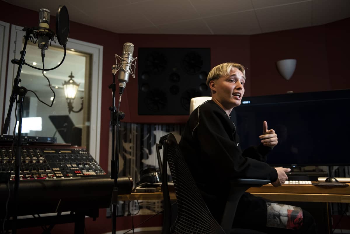 Isac Elliot