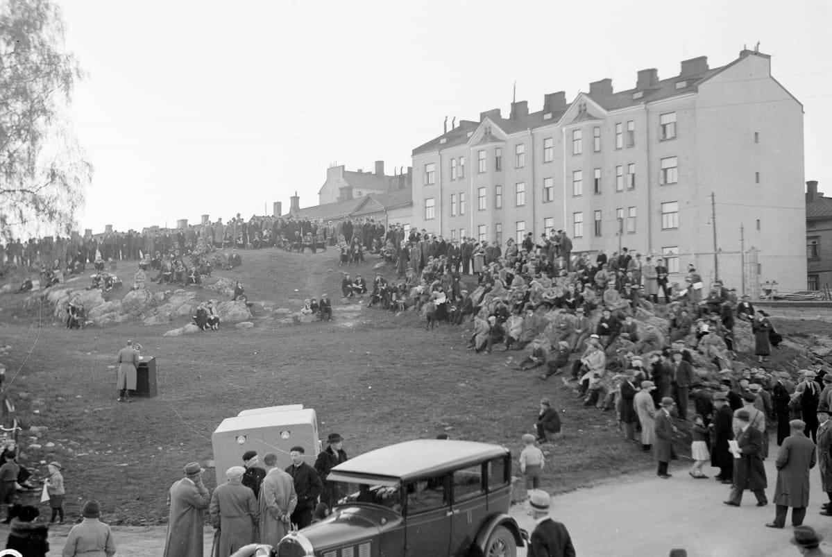 Isänmaallisen kansanliikkeen ulkoilmakokous Helsingin Hakaniemessä toukokuussa 1936.