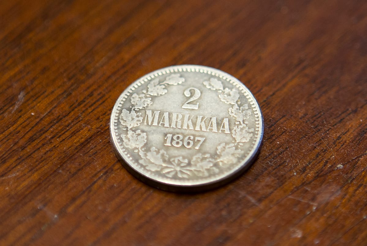 2 markan kolikon kopio.