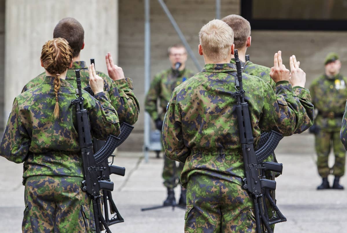 Varusmiesten valatilaisuus Kainuun prikaatissa.