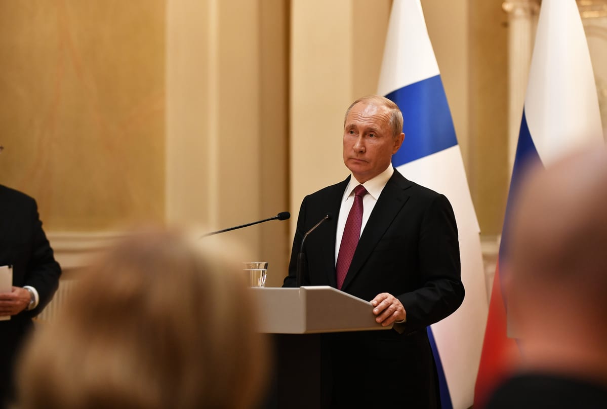 Presidentti Vladimir Putin tiedotustilaisuudessa.
