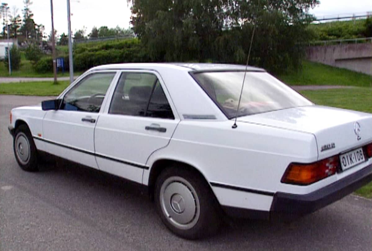 Tuontiauto