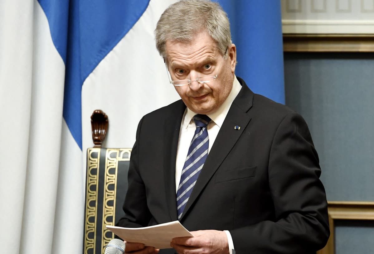 Presidentti Sauli Niinistö istuntosalissa eduskunnan vaalikauden päättäjäisissä 10. huhtikuuta