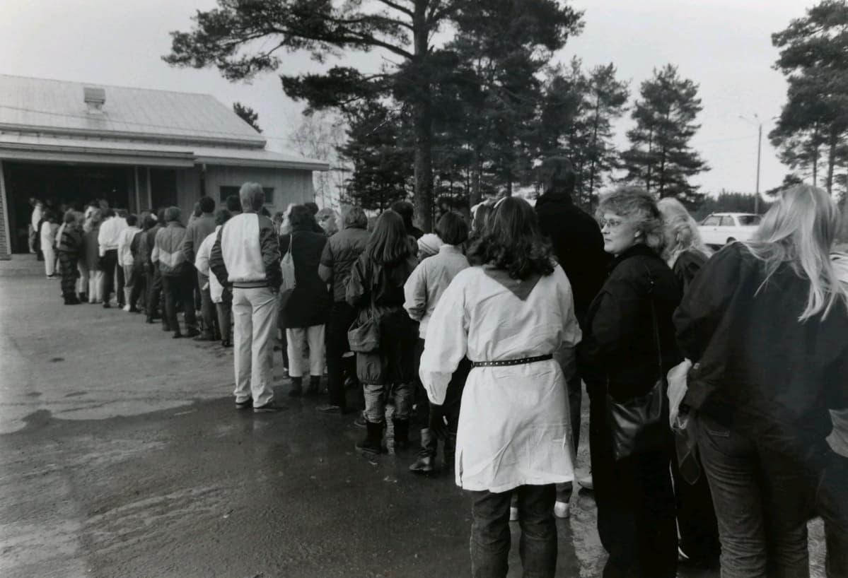 Jono Lallintalolle 1980-luvulla.
