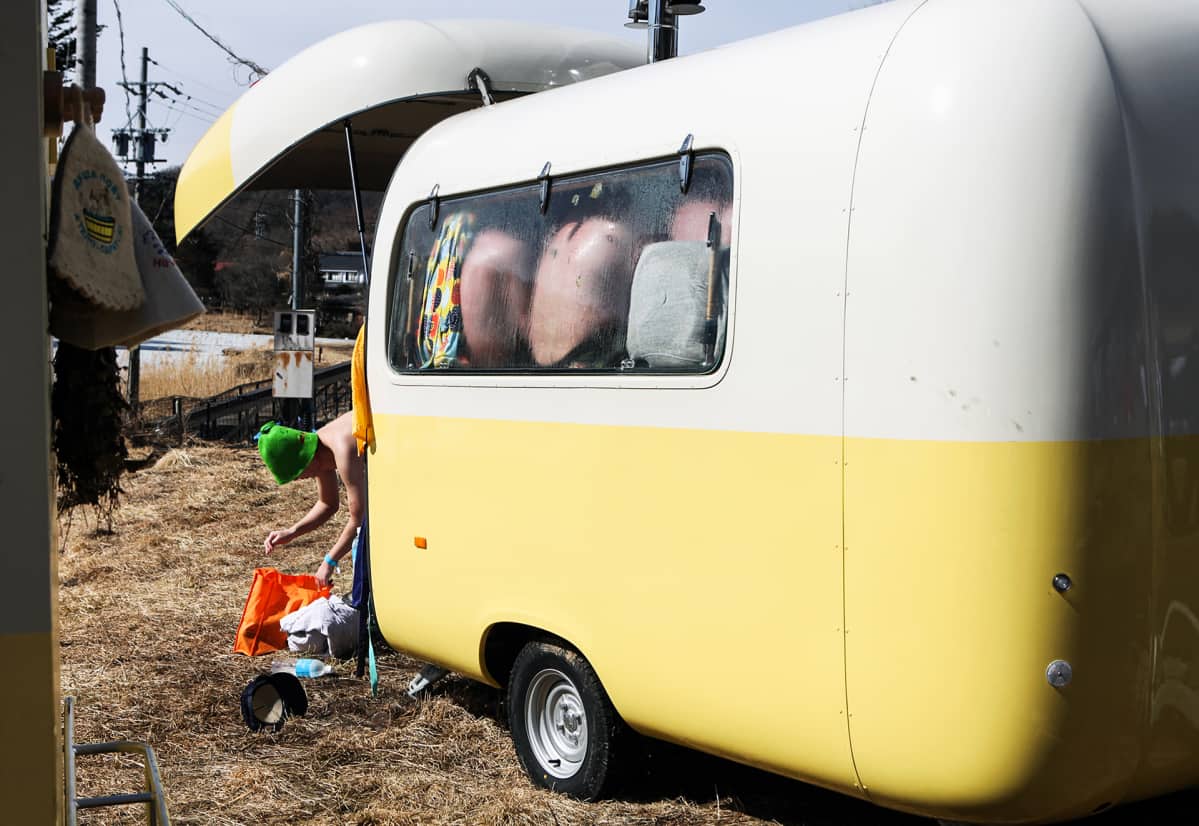 Jättimäistä leivänpaahdinta muistuttava "saunatoaster" kuului festivaaliväen suosikkeihin.