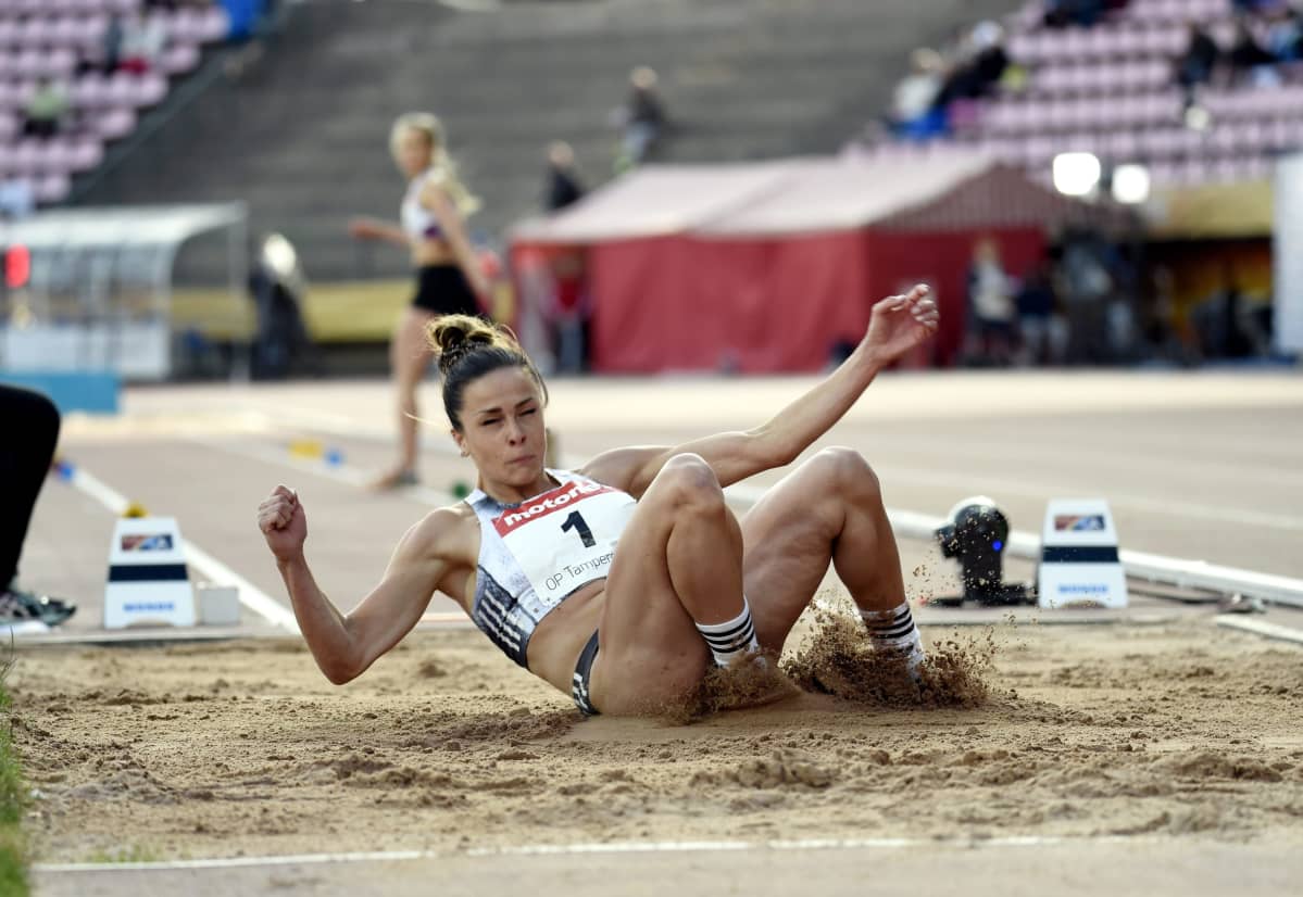 Maria Huntington paransi ennätystään roimasti Tampereen GP-kisassa.