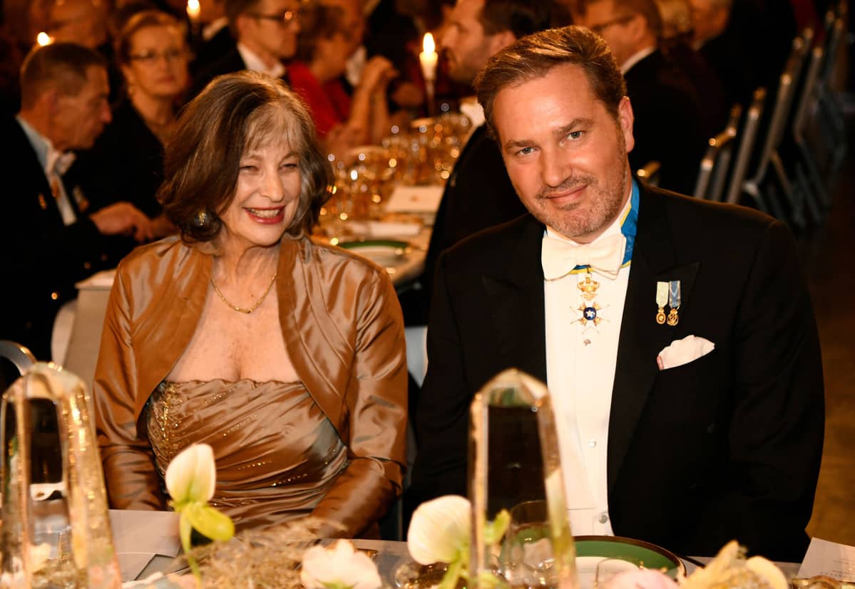 Carolee Alison Thorne ja Christopher O'Neill