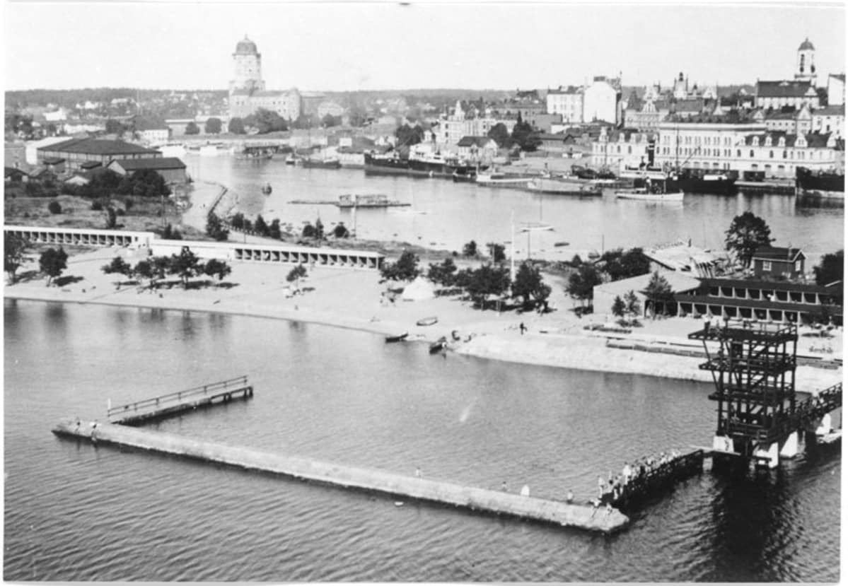 Tervaniemen uimalaitos Viipurissa vuonna 1936.