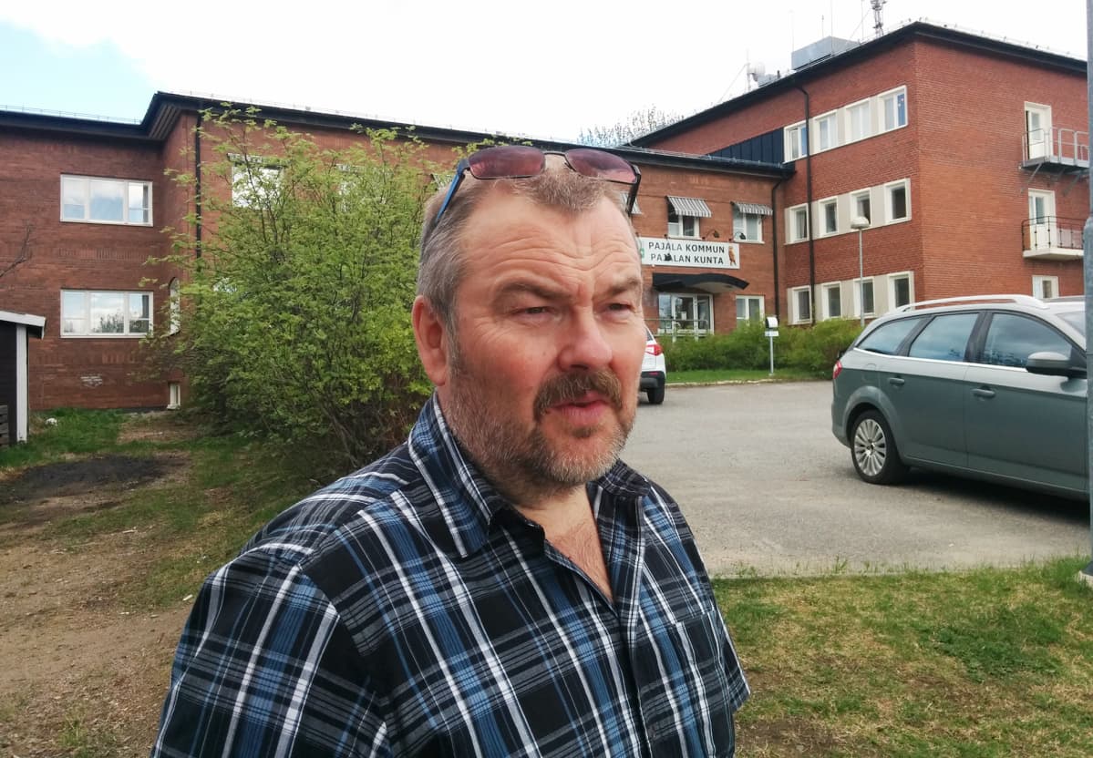 Harri Rantakyrö toivoo, että edes osa turvapaikan saavista jäisi Pajalaan.