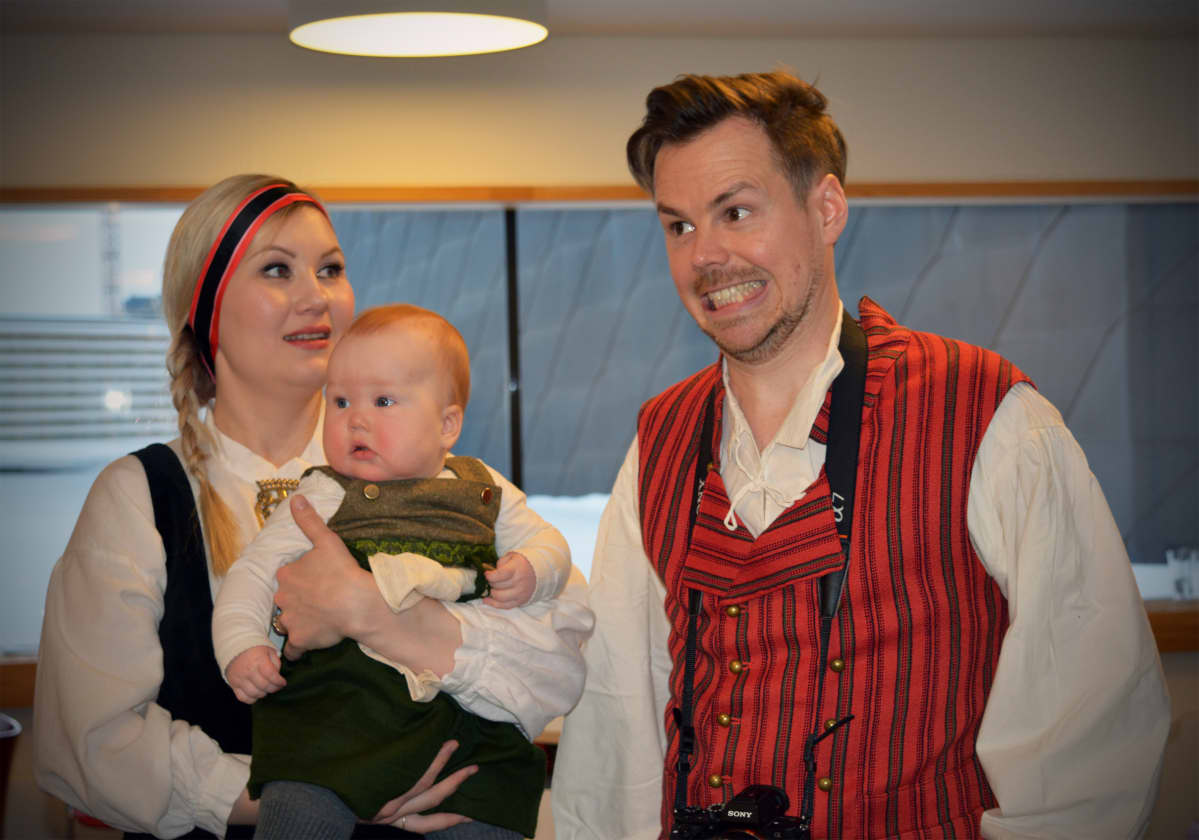 Titta, Isla ja Thomas Halloranin työpesti taivastelijoina päättyi torstaina 31. tammikuuta Seinäjoella.