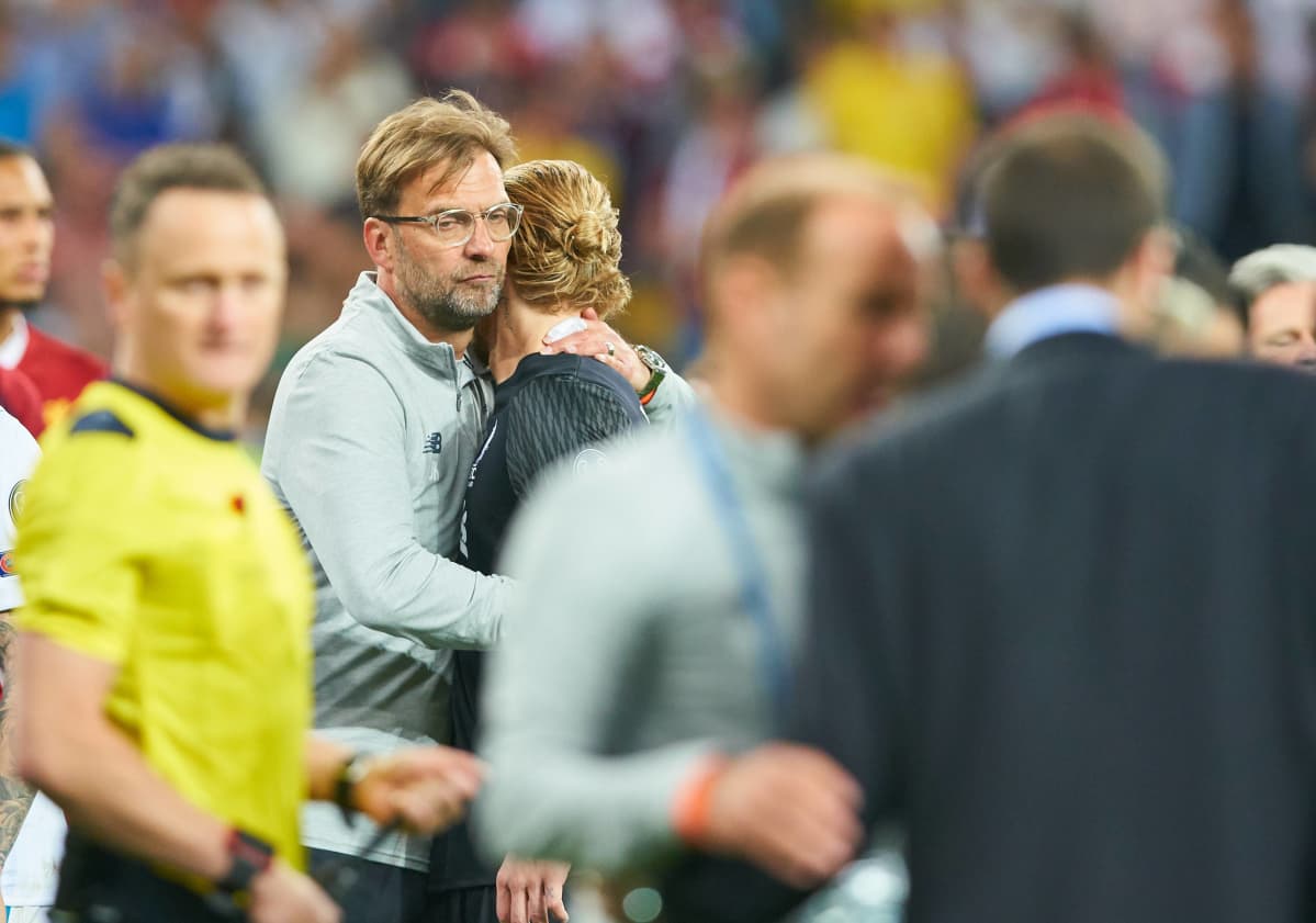 Karius ja Klopp hali