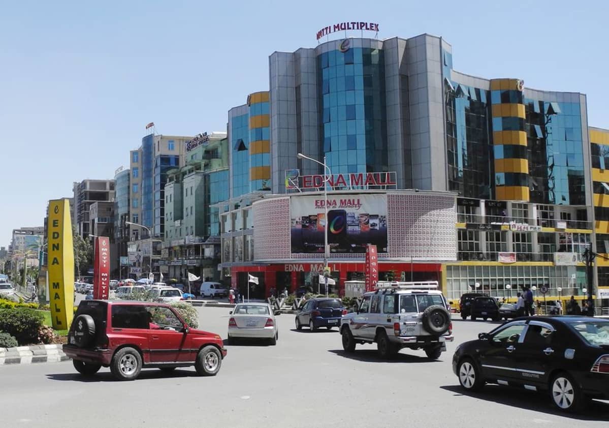 Ostoskeskuksesta Addis Abebassa, Etiopian pääkaupungissa.