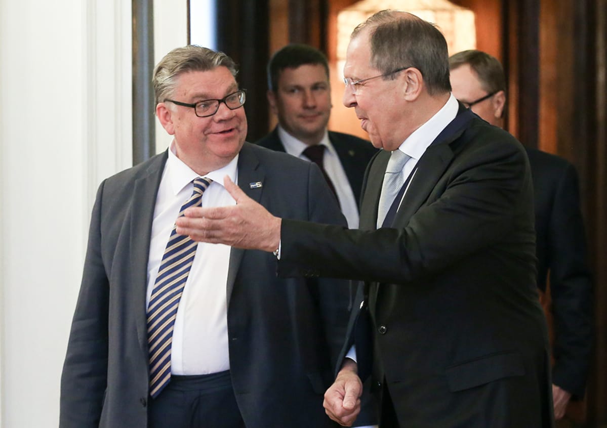 Ulkoministeri Timo Soini tapasi Venäjän ulkoministeri Sergei Lavrovin Moskovassa 6. kesäkuuta 2016.