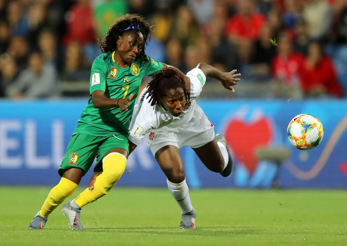 Kanadan Kadeisha Buchanan (oik.) osoitti fyysisyyttä esimerkiksi Kamerunia vastaan.