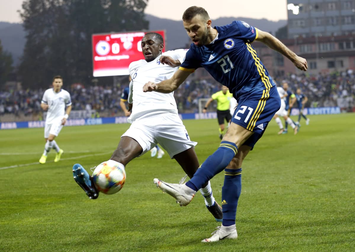 Glen Kamara vs Bosnia