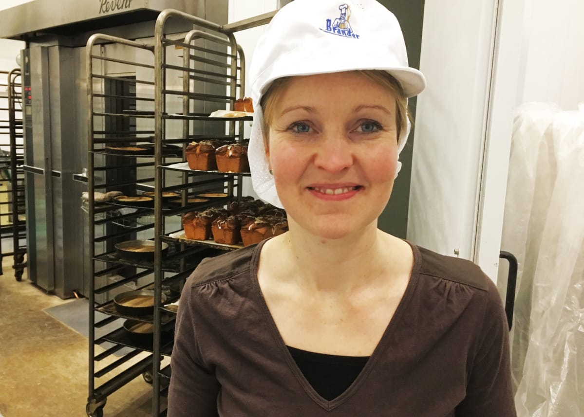 Brander Oy:n laatupäällikkö Anna Niininen.