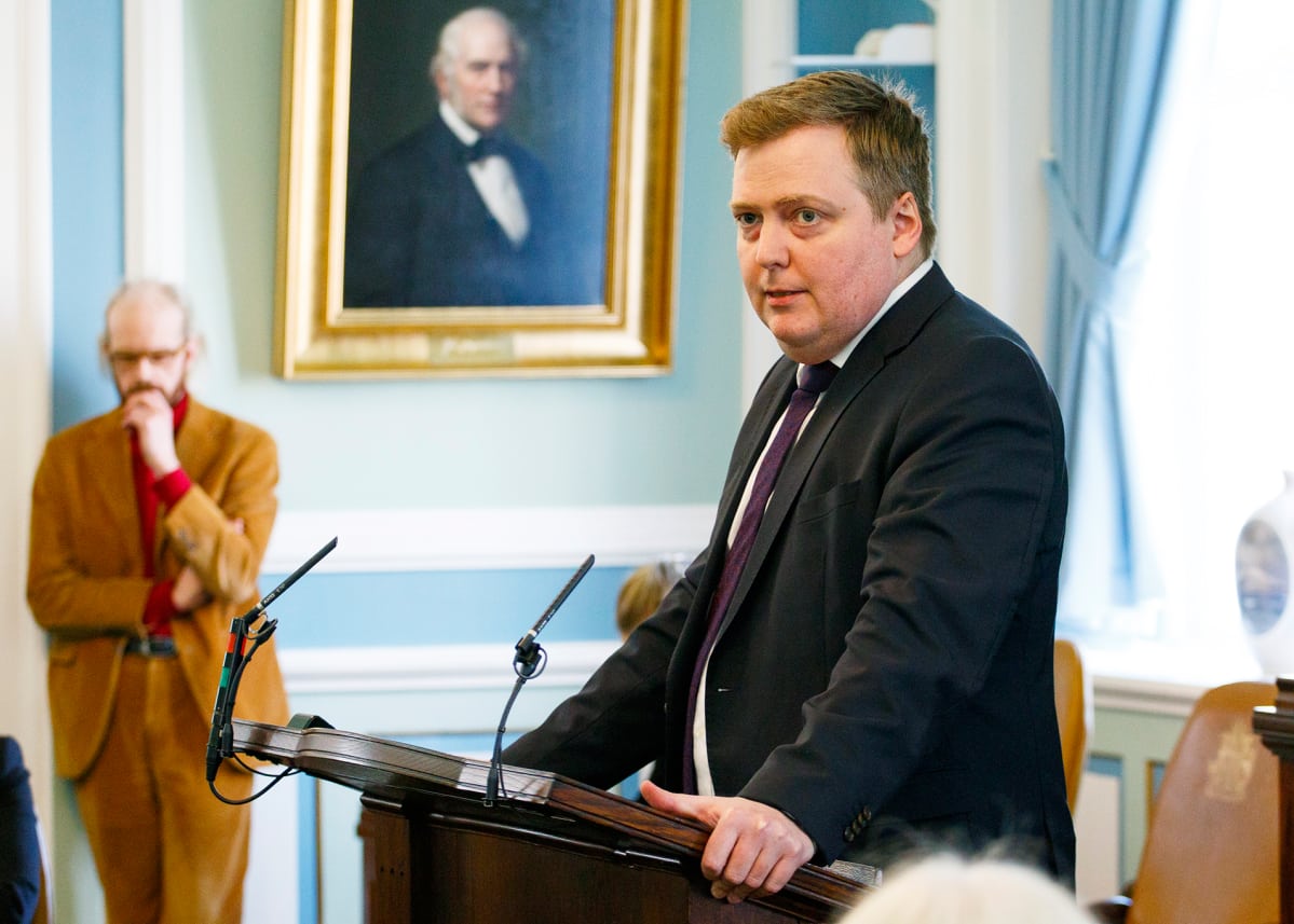 Islannin pääministeri puhui maansa parlamentissä 4. huhtikuuta.