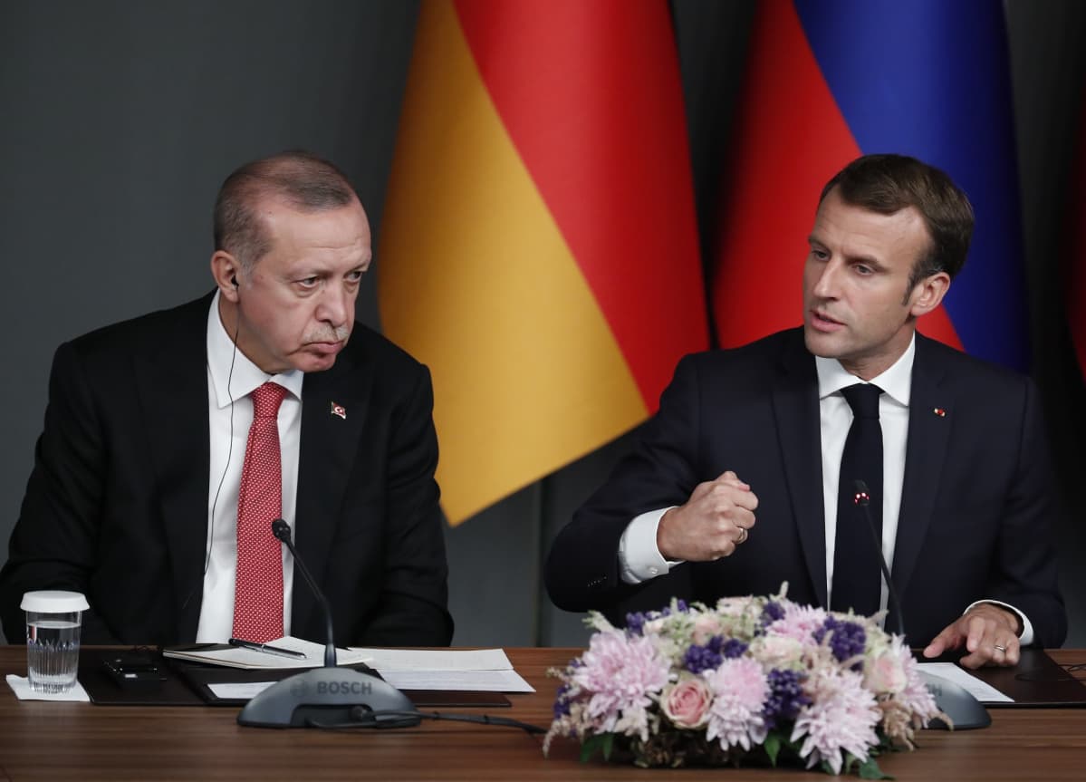 Turkin presidentti Recep Tayyip Erdogan ja ranskan presidentti Emmanuel Macron
