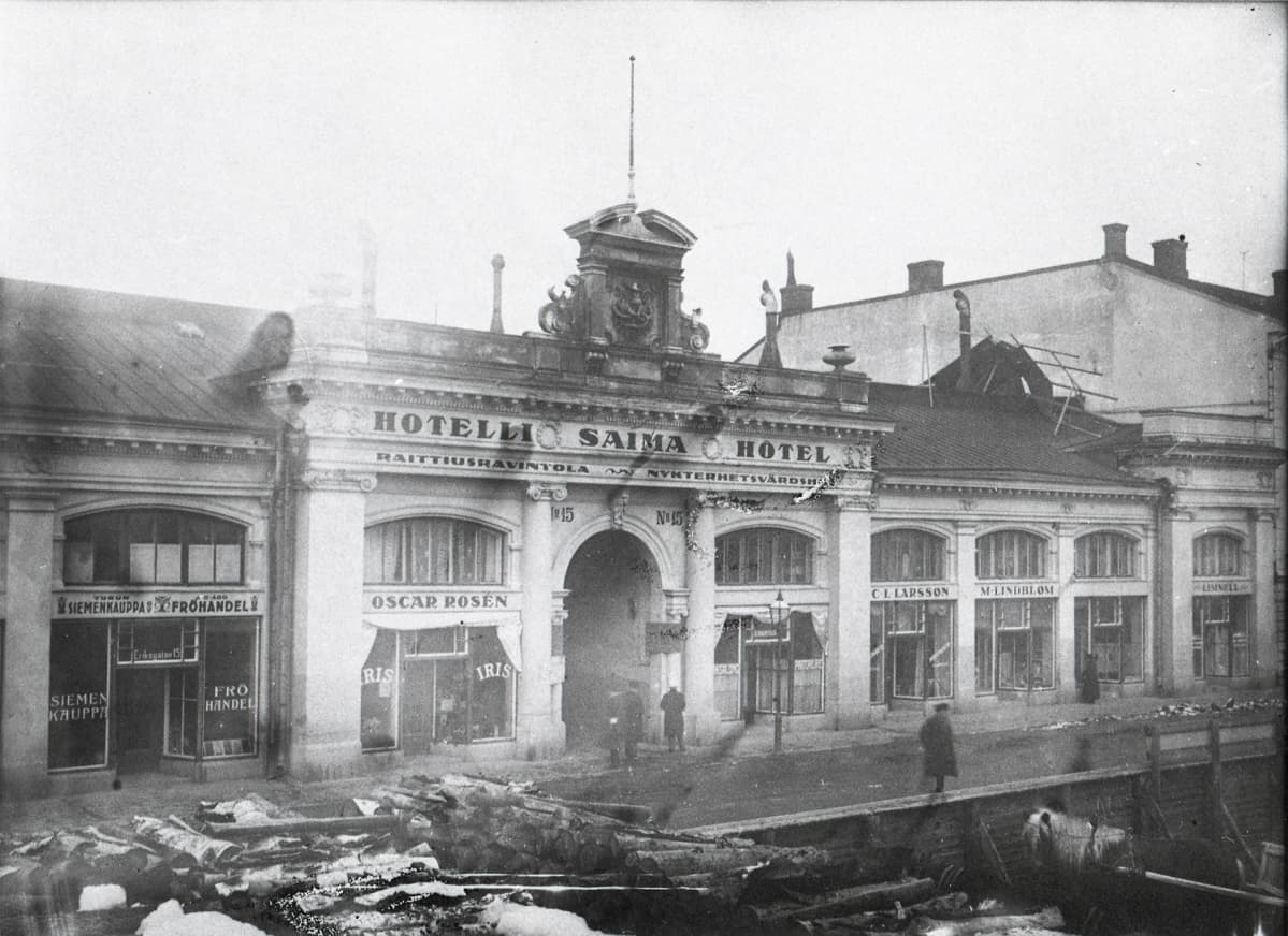 Kauppaliikkeiden ryöstöjen jäljet joulukuu 1917