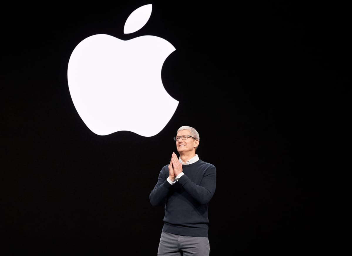 Applen toimitusjohtaja Tim Cook Apple TV Plus -palvelun julkistustilaisuudessa.