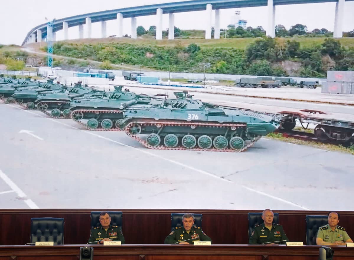 Armeijan tiedotustilaisuus Moskovassa Vostokista