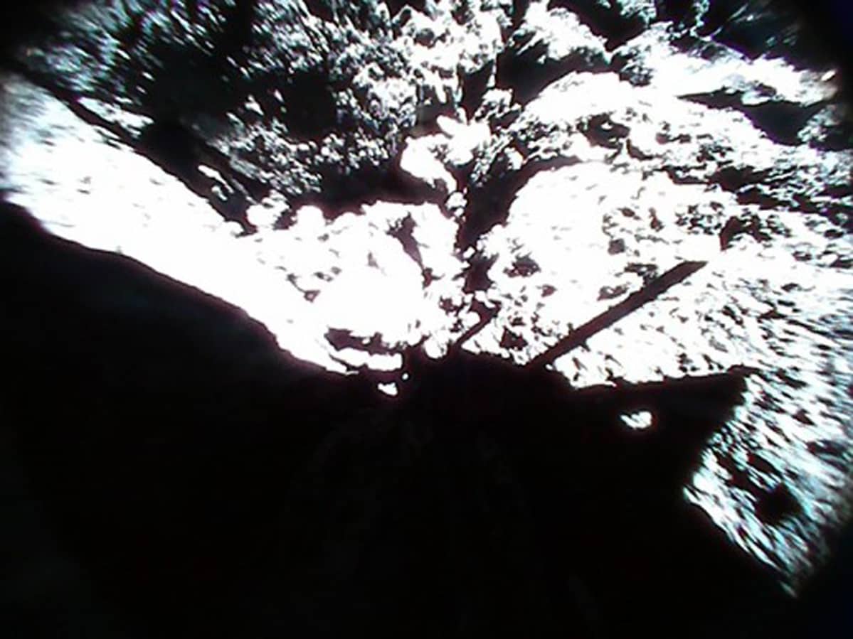Ryugu asteroidin pintaa.