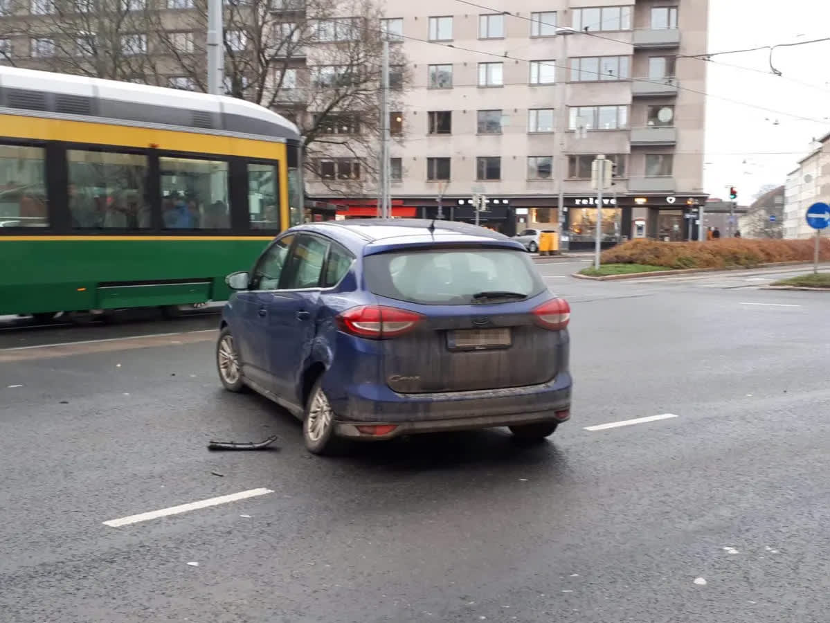 kolariauto Töölöntorilla 3.11.2019