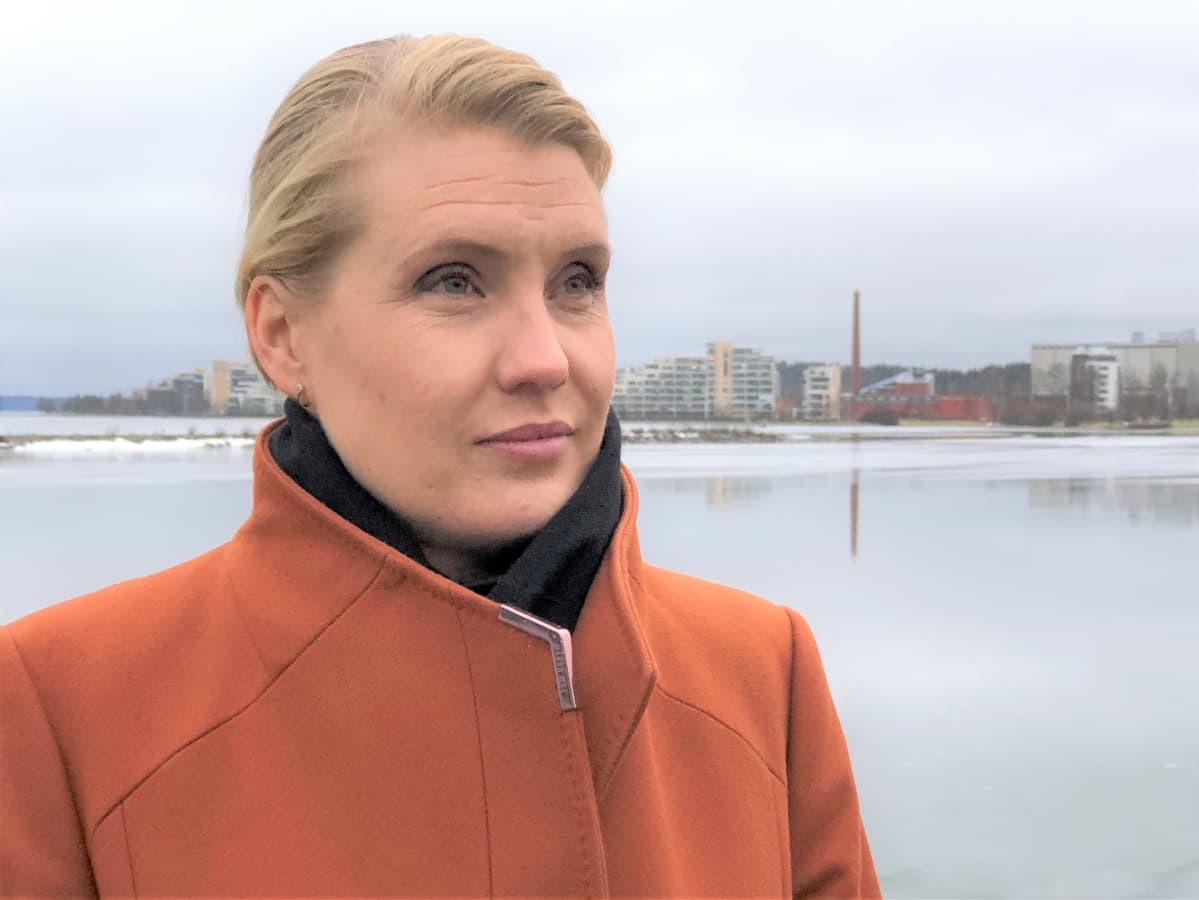 Päijät-Hämeen maakuntajohtaja Laura Leppänen Lahden satamassa