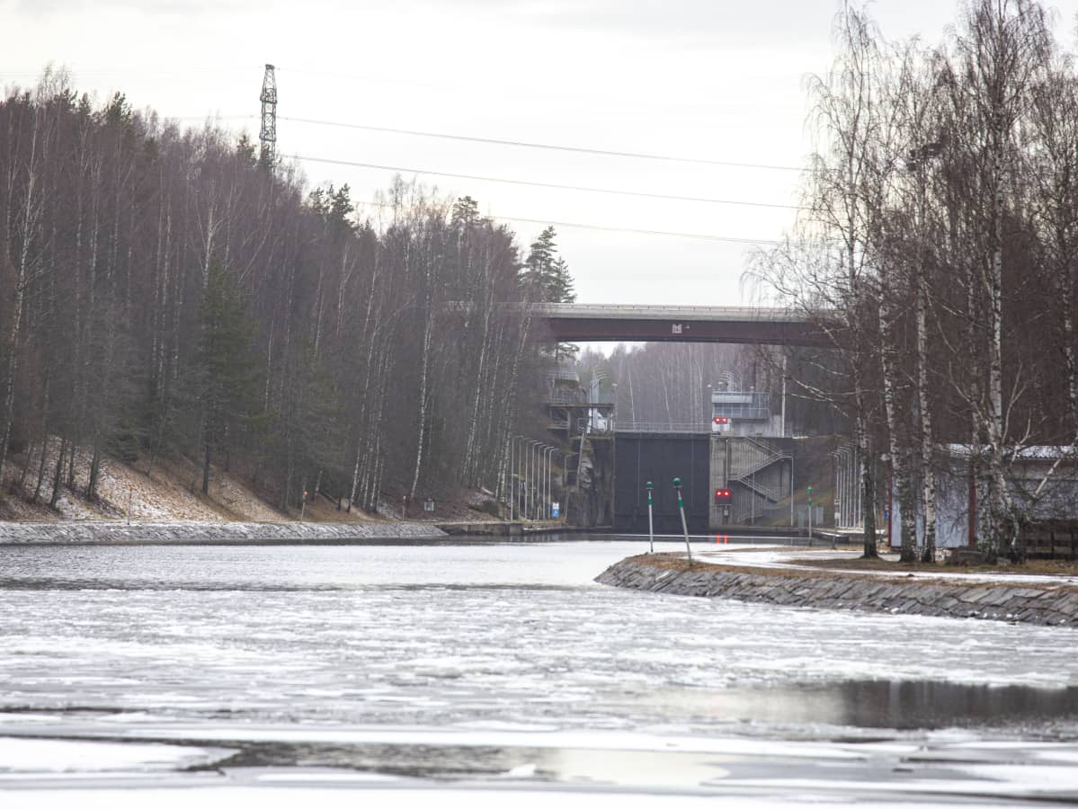 Mälkiän sulku Saimaan kanavassa.