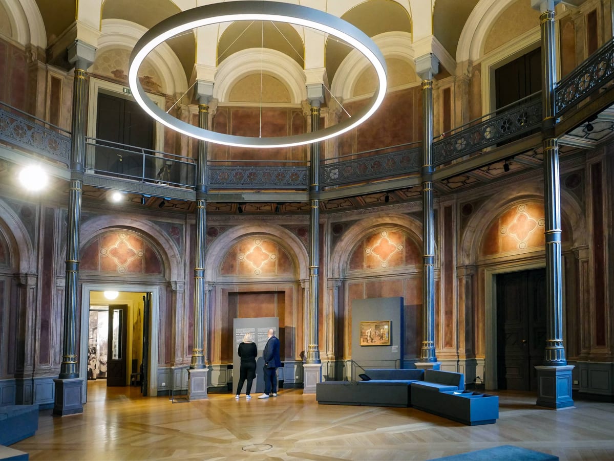Berliinin synagogan sisätilaa.