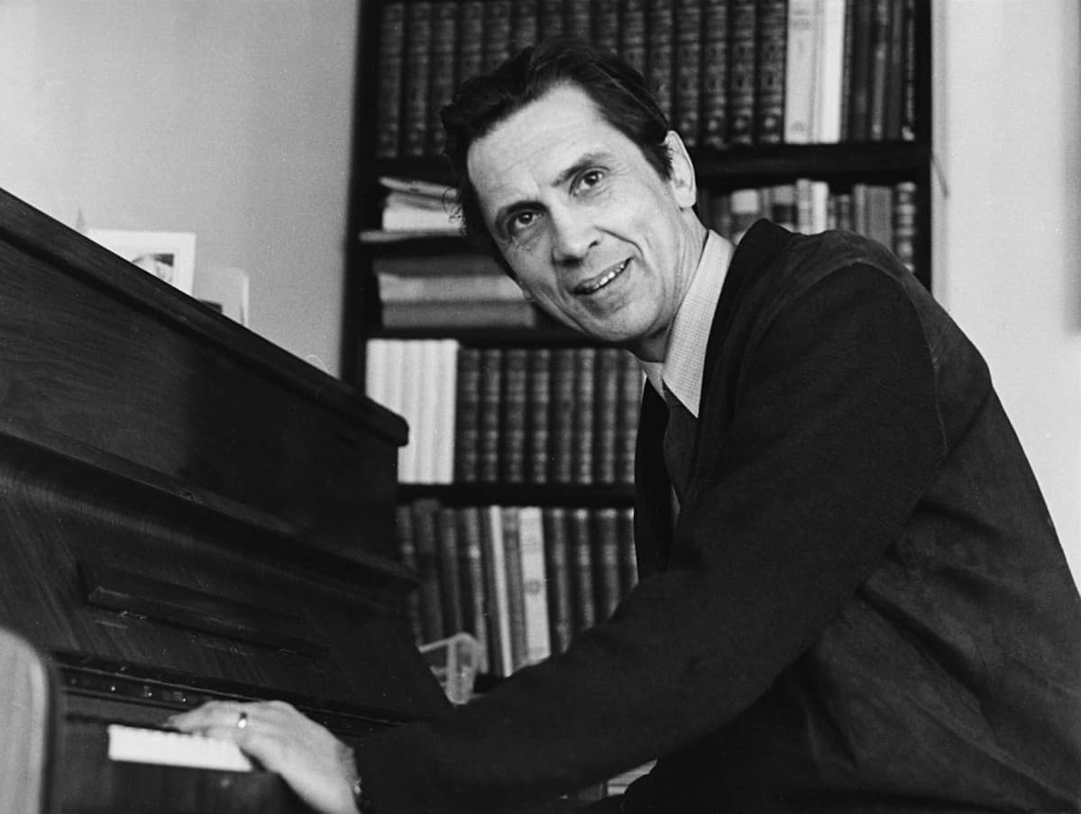 Säveltäjä Einojuhani Rautavaara vuonna 1970.