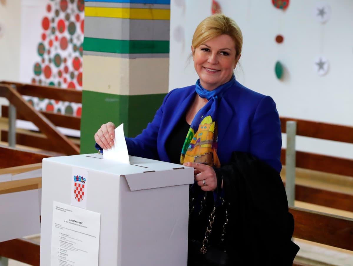 Kroatian nykyinen presidentti Kolinda Grabar-Kitarovic kävi äänestämässä