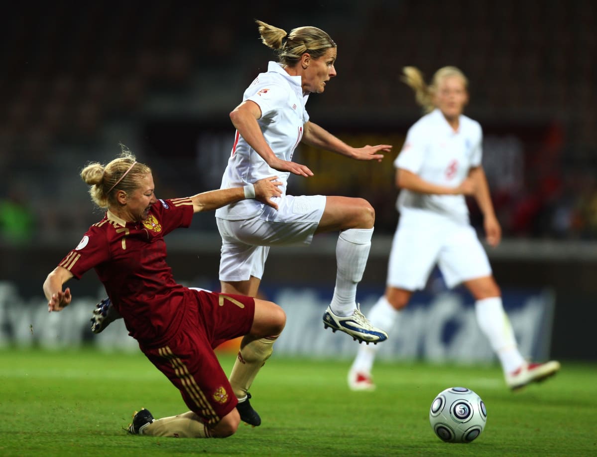 Kelly Smith Venäjää vastaan 2009 EM-kisoissa
