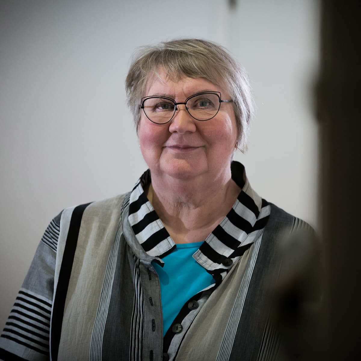 Anneli Kanto, kirjailijat, Suomen sisällissota , Punakaarti, Veriruusut