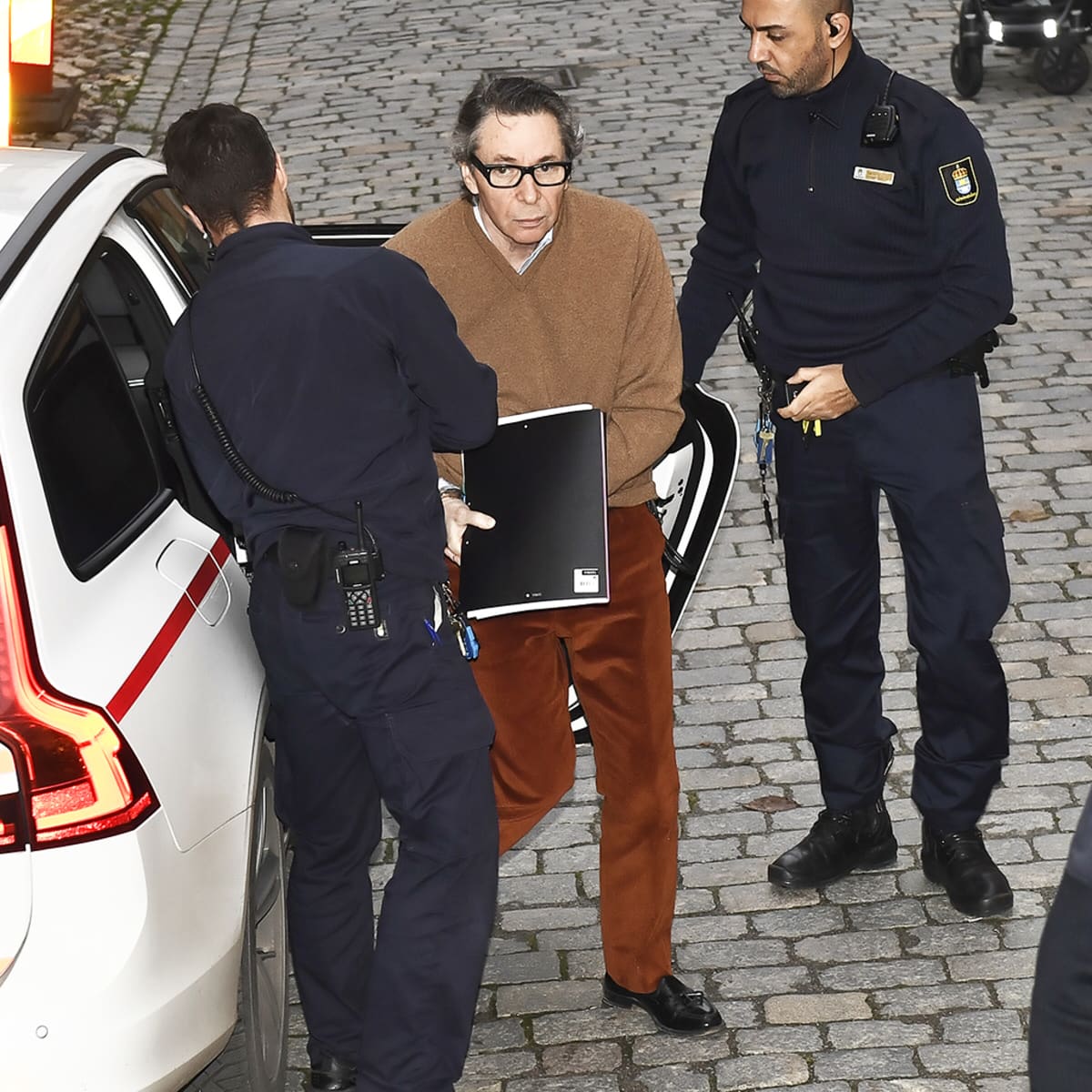 Jean-Claude Arnault saapumassa Svean hovioikeuden istuntoon Tukholmassa.