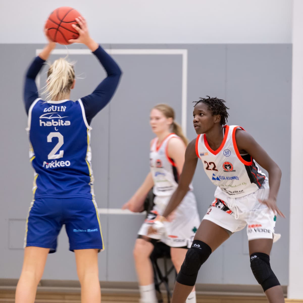 Claire Lamunu, naisten korisliiga