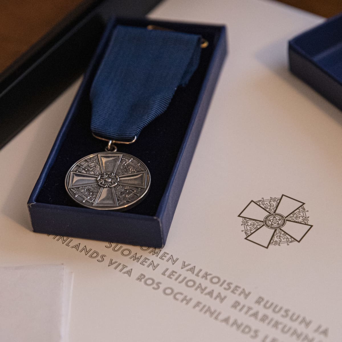 Elma Rinkisen Suomen valkoisen ruusun ritarikunnan ansioristi.