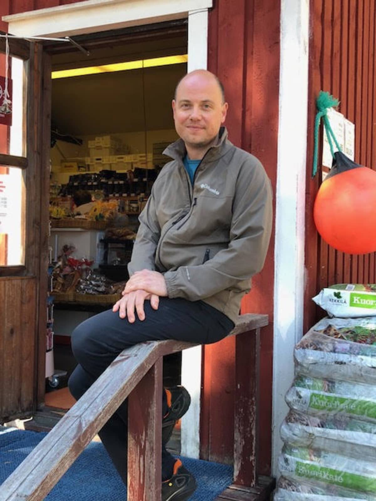 Kaunissaaressa kahvilaa pitää Ville Laakso.