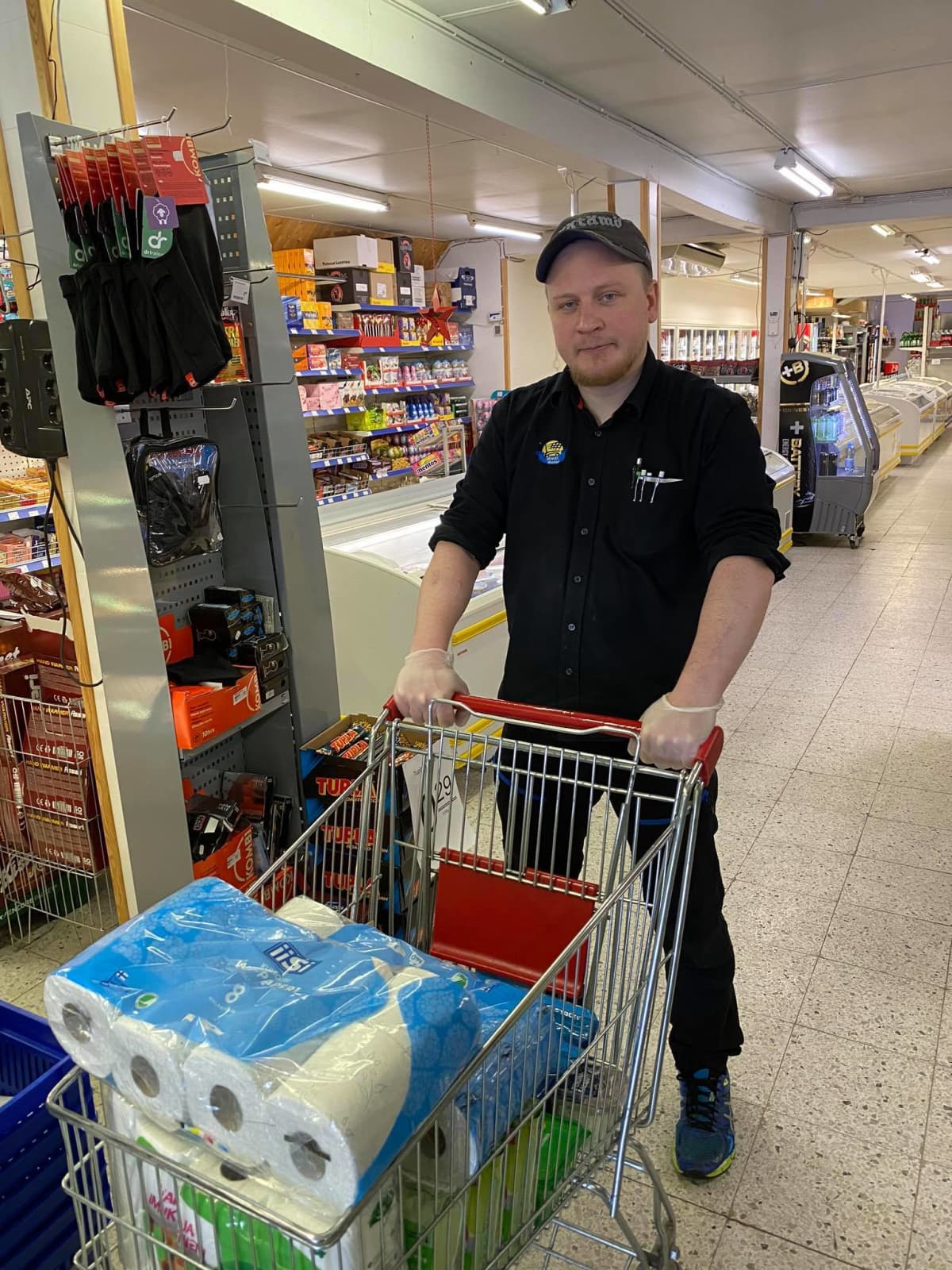 Näätämön Nord1-Marketin kauppias Juha Kekäle.