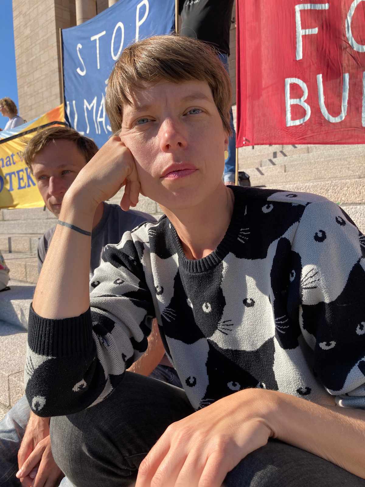 Kuvassa Elokapina-liikkeen aktiivi Elina Kauppila.