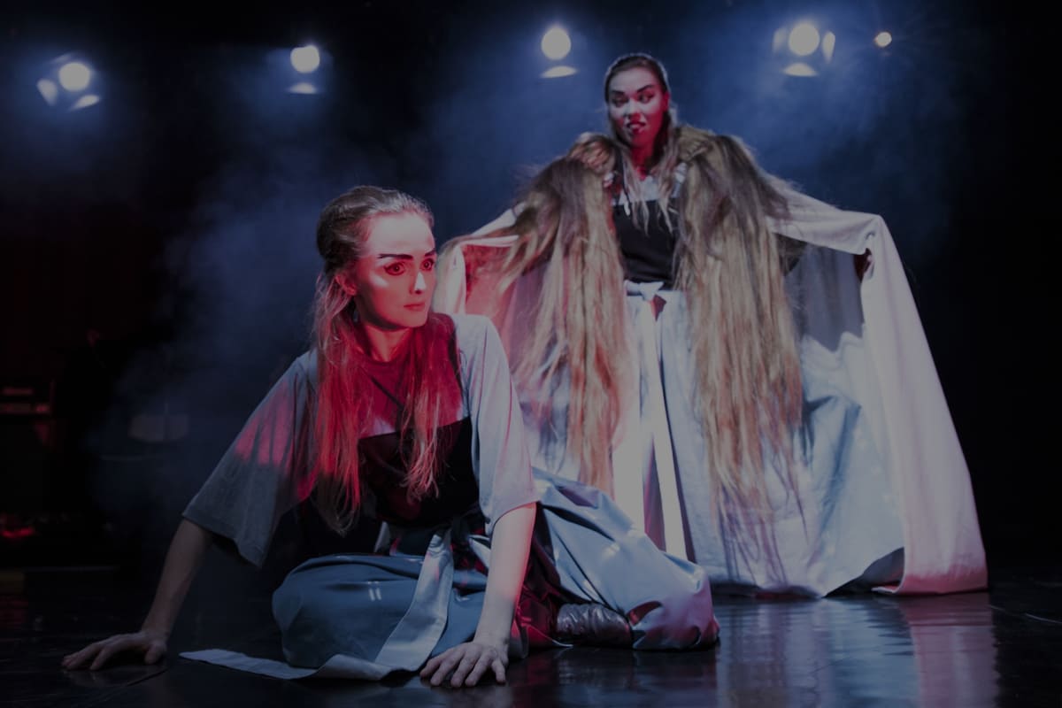 Freia Stenbäck, Nora Sandholm-Azémar, Wusheng Company, kiinalainen teatteri