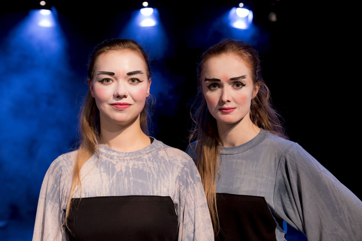 Freia Stenbäck, Nora Sandholm-Azémar, Wusheng Company, kiinalainen teatteri