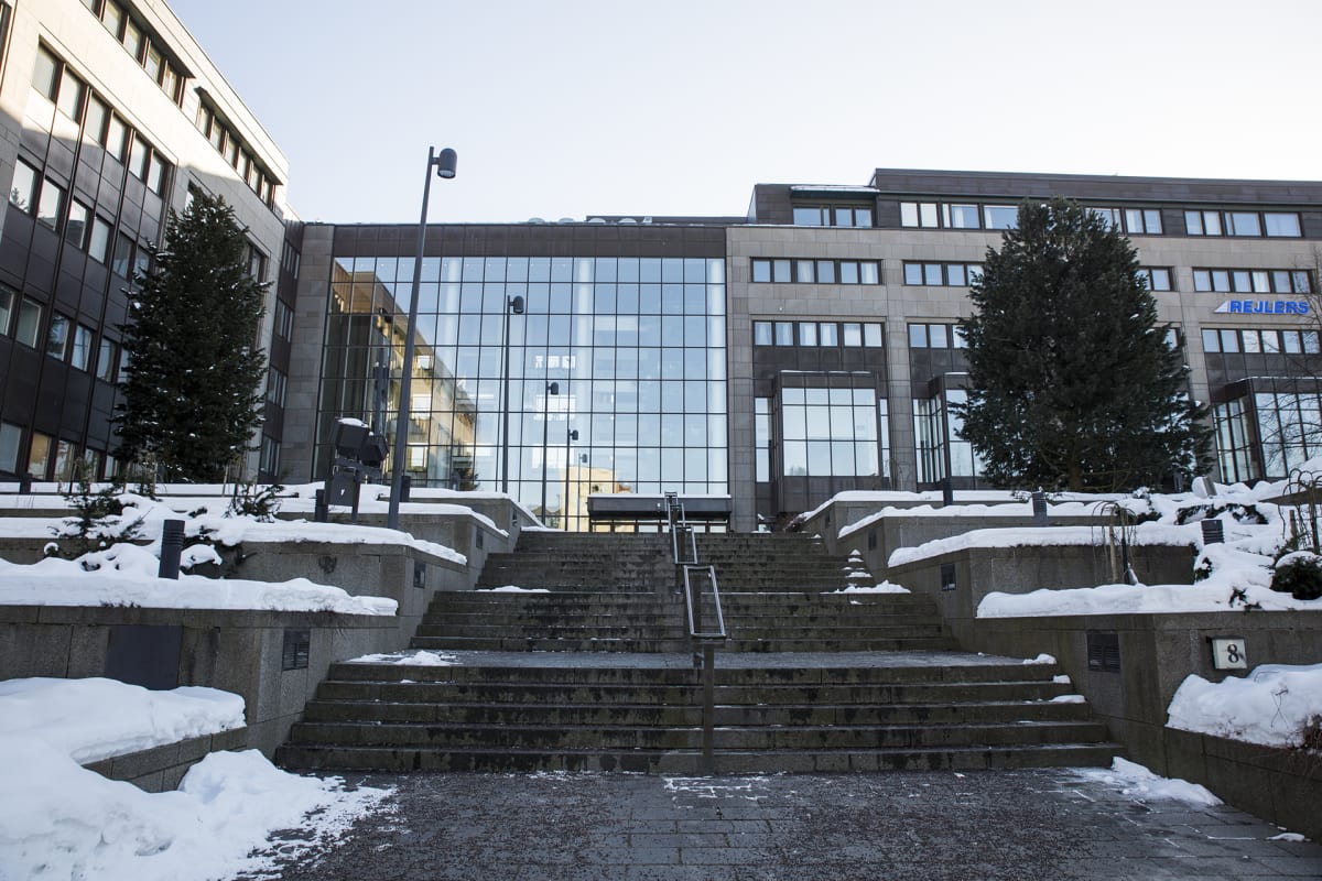 Imatran Voiman päärakennukseksi suunniteltu Colosseum Vantaan Myyrmäessä