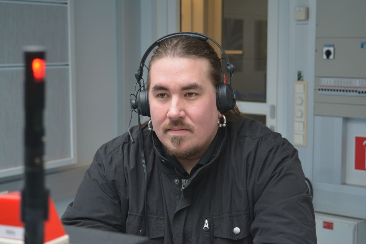 Antti Railio sanoo olevansa sitä tyyppiä, jolle kilot karttuvat helposti. "Se hyvä puoli siinä on, että nyt lihaskin tuntuu tarttuvan yhtä hyvin."
