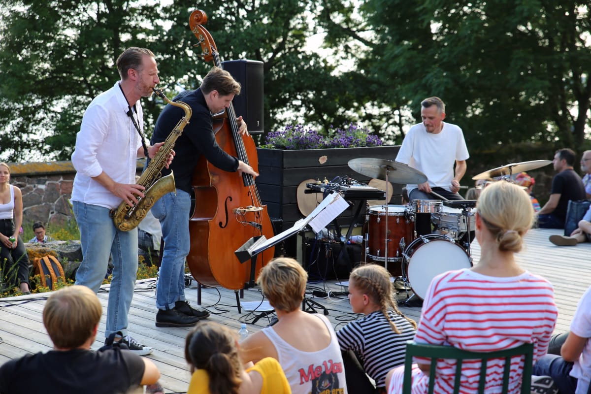 Teppo Mäkynen trio 3TM